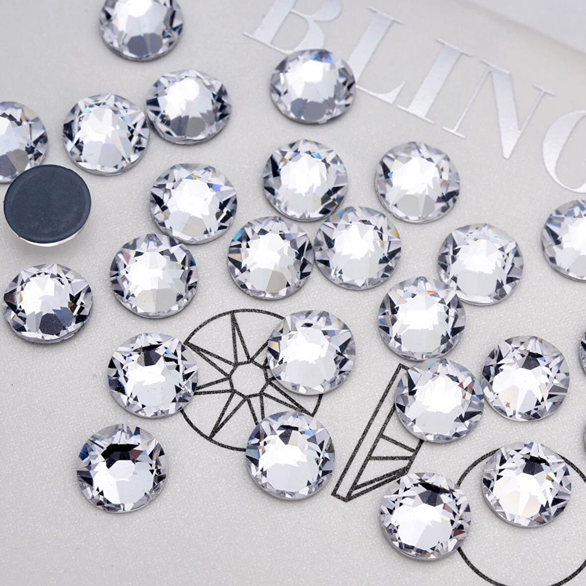 Gymo Ultra Premium Kalite (2088) Altı Düz Ütü İle Yapışan (Hotfix) Kristal Taş SS16 (3.8-4mm) Crystal (10 Gross - 1440 Adet)