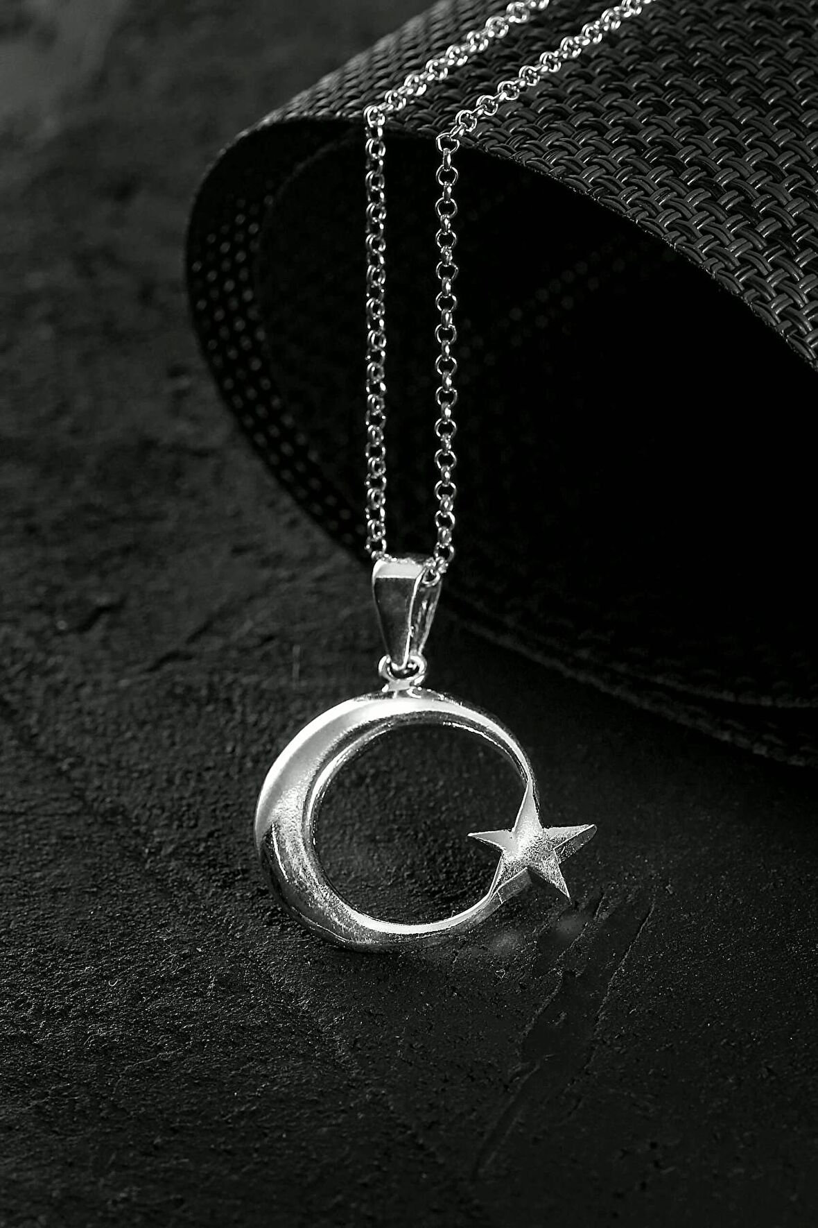 925 Ayar Gümüş Sade Ayyıldız Motifli Erkek Kolye