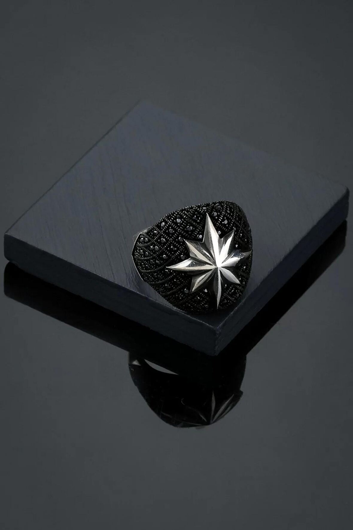 925 Ayar Gümüş Siyah Kuzey Yıldızı Mikro Taş Erkek Yüzük