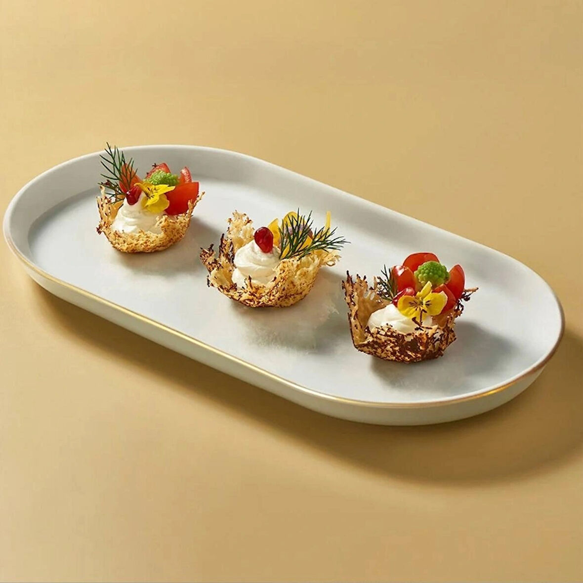 Güral Porselen Bilbao Gold Fileli Kayık Tabak 33x21 Cm