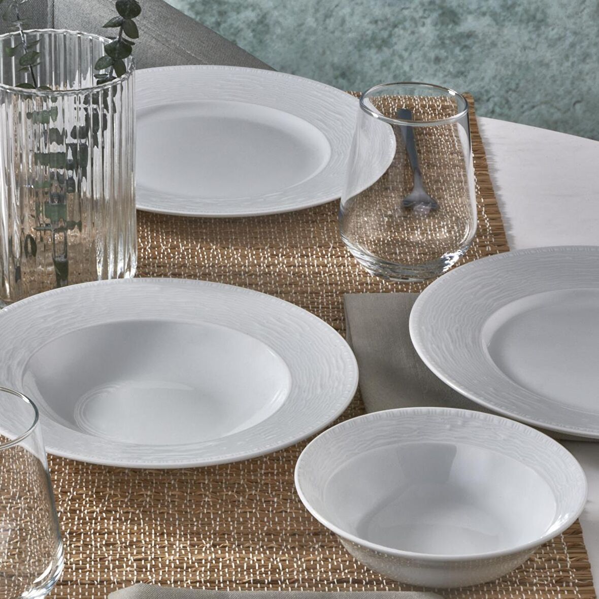 Güral Porselen Ruby 24 Parça 6 Kişilik Modern Yuvarlak Porselen Yemek Takımı 