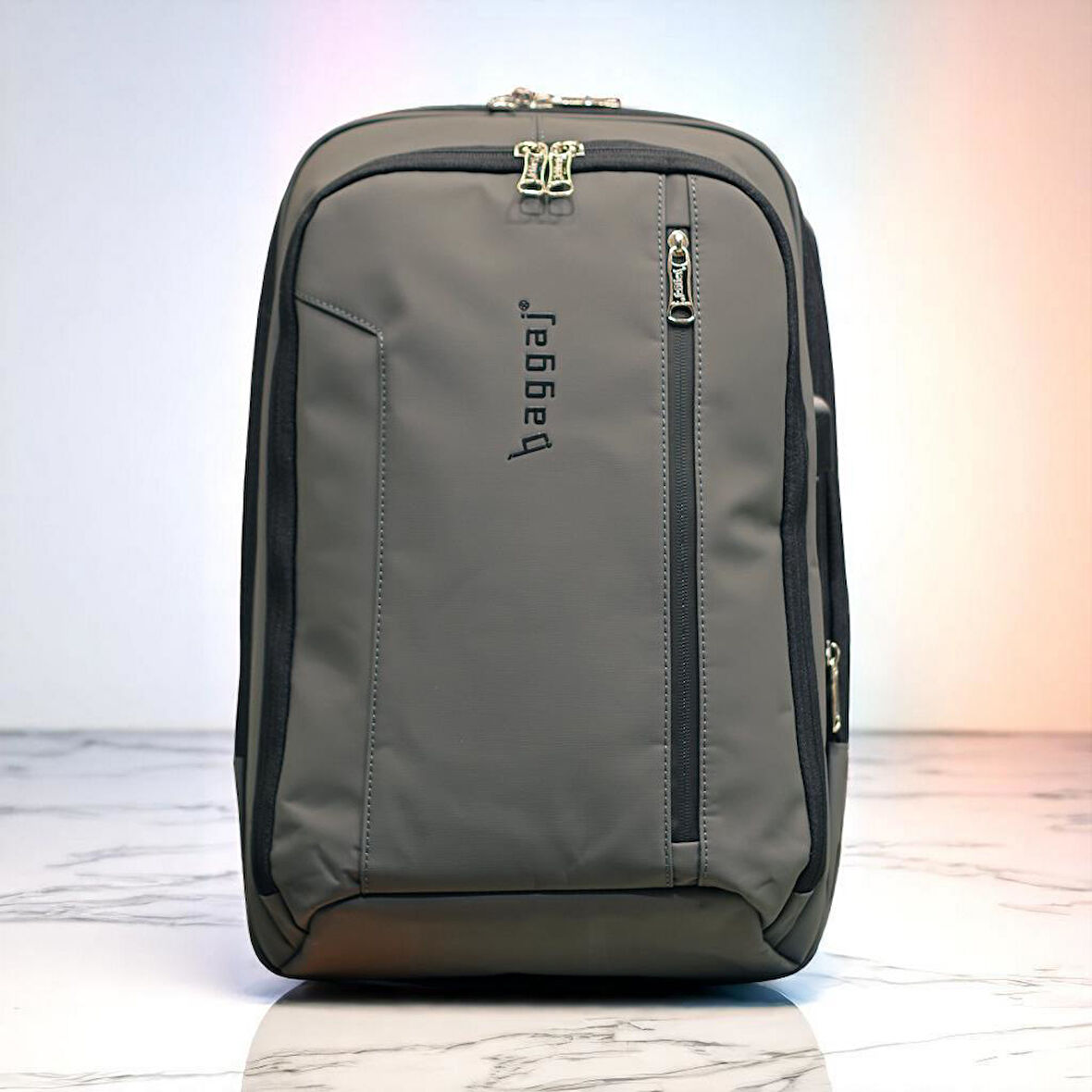 Laptop Gözlü ve Körüklü İnce Tasarım Sırt Çantası Baggaj S24133