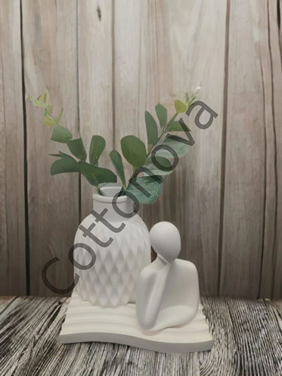 Cottonova C40 Dekoratif Vazo ve İnsan Figürü