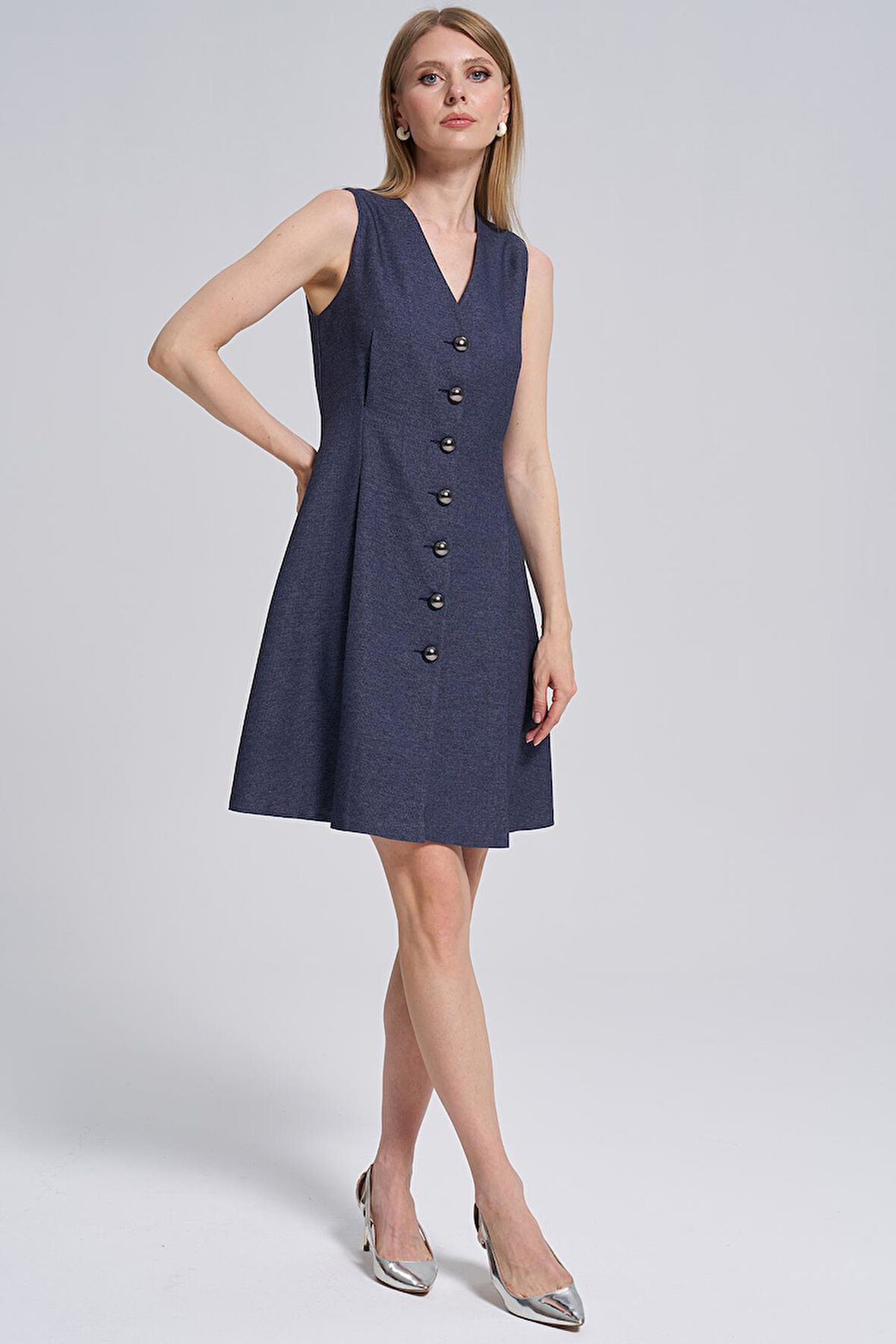 V Yaka-Düğme Detaylı, Elbise