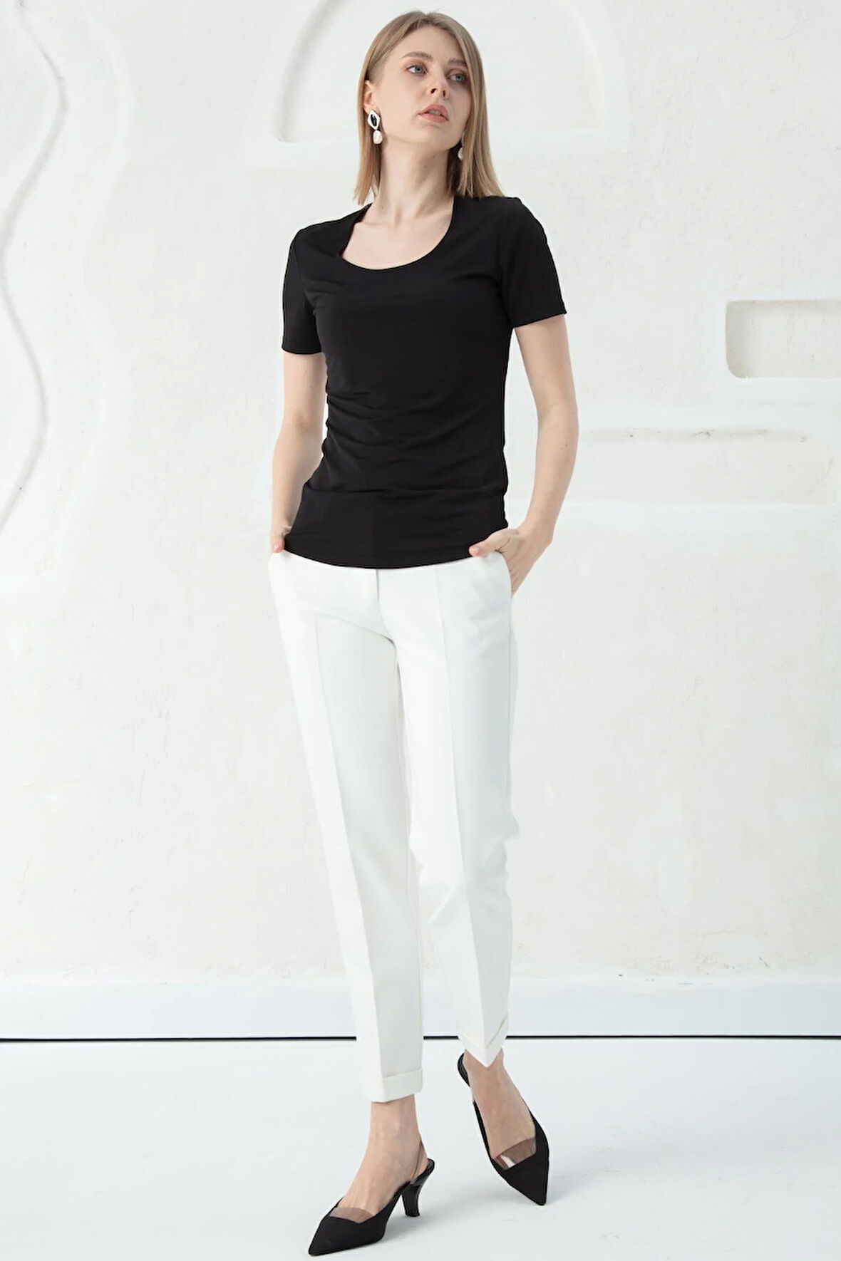 U Yaka-Kısa Kol Body