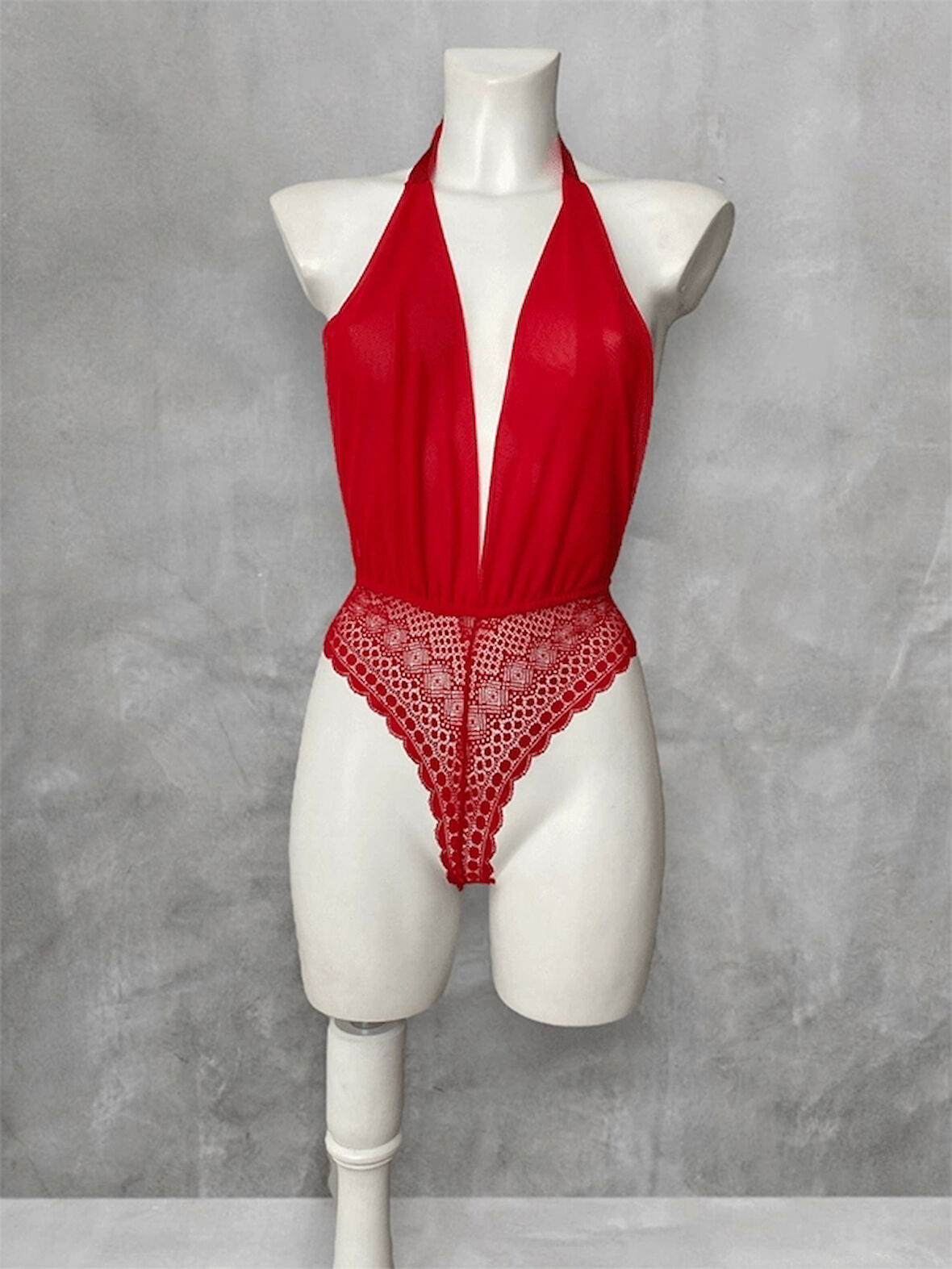 Göğüs Dekolteli Boyundan Bağlamalı Bodysuit