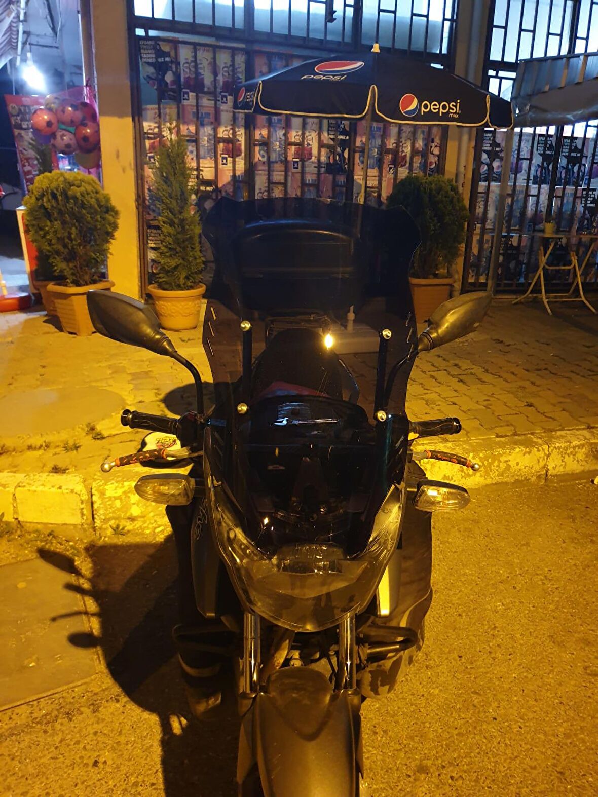 TVS Apache.Tur Camı Koyufüme 55cm