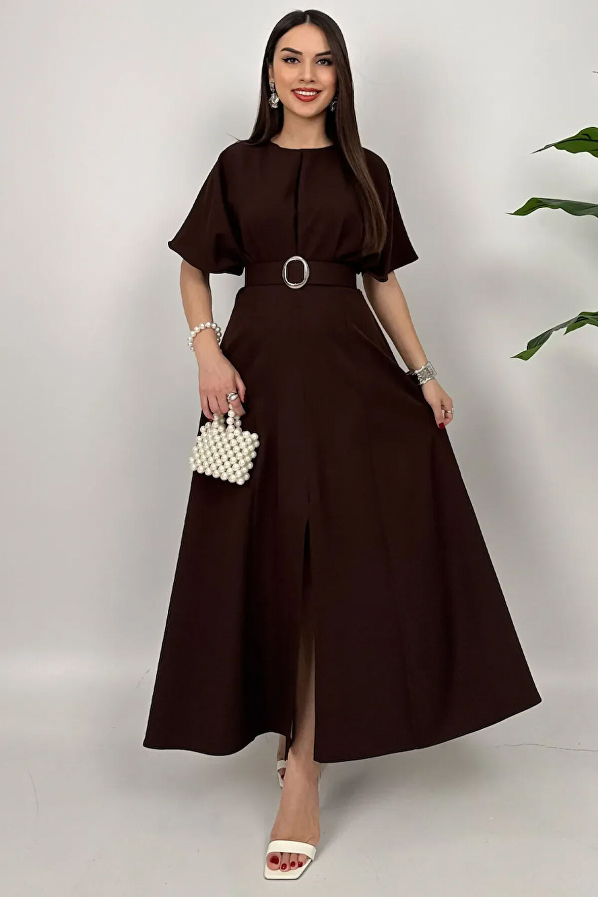 Alora Kadın Kemer Detaylı Şık Kahverengi Elbise – Özel Günler İçin Zarafet