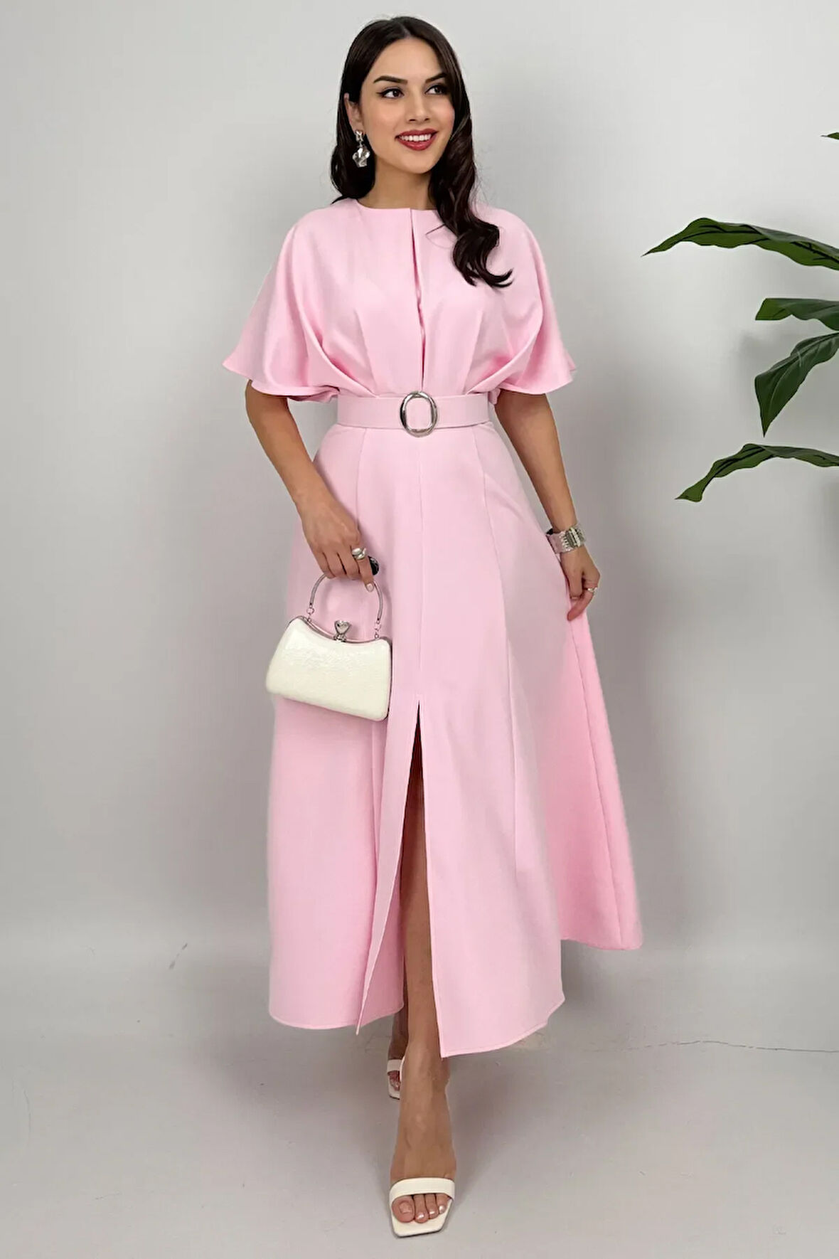 Alora Kadın Kemer Detaylı Şık Pembe Elbise – Özel Günler İçin Zarafet