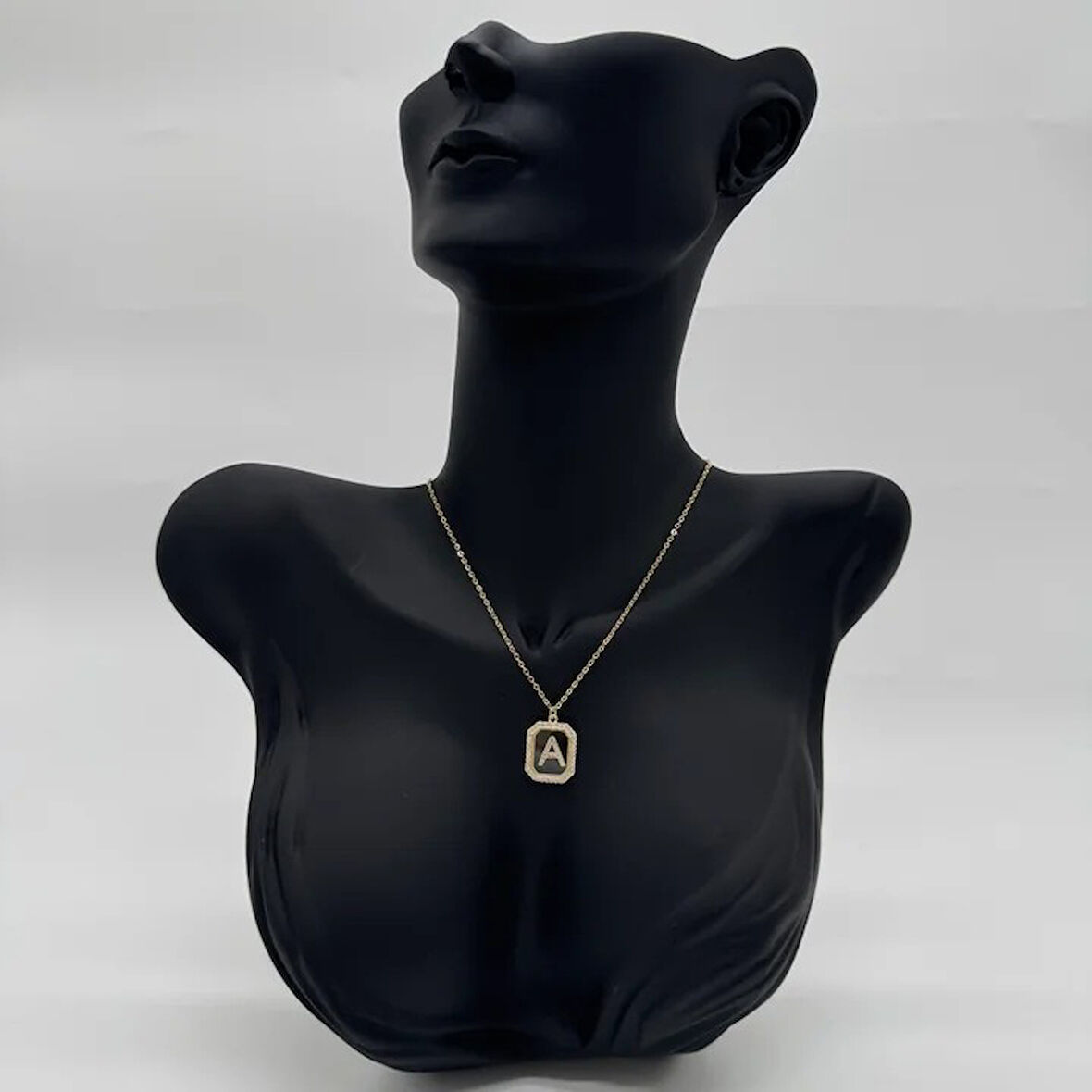 Özel Seri A Harfi Taş Detaylı Gold Kolye - Gold