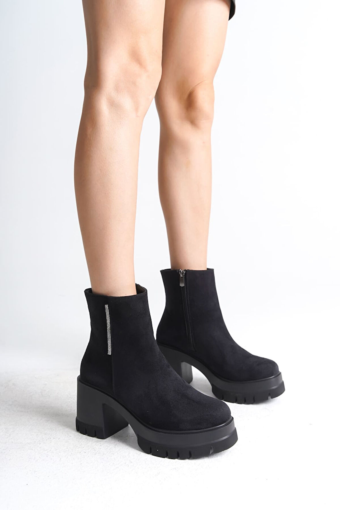 JET-LISSE Fermuarlı Ortopedik Taban Kalın Topuklu Süet Kadın Bot SST - Siyah
