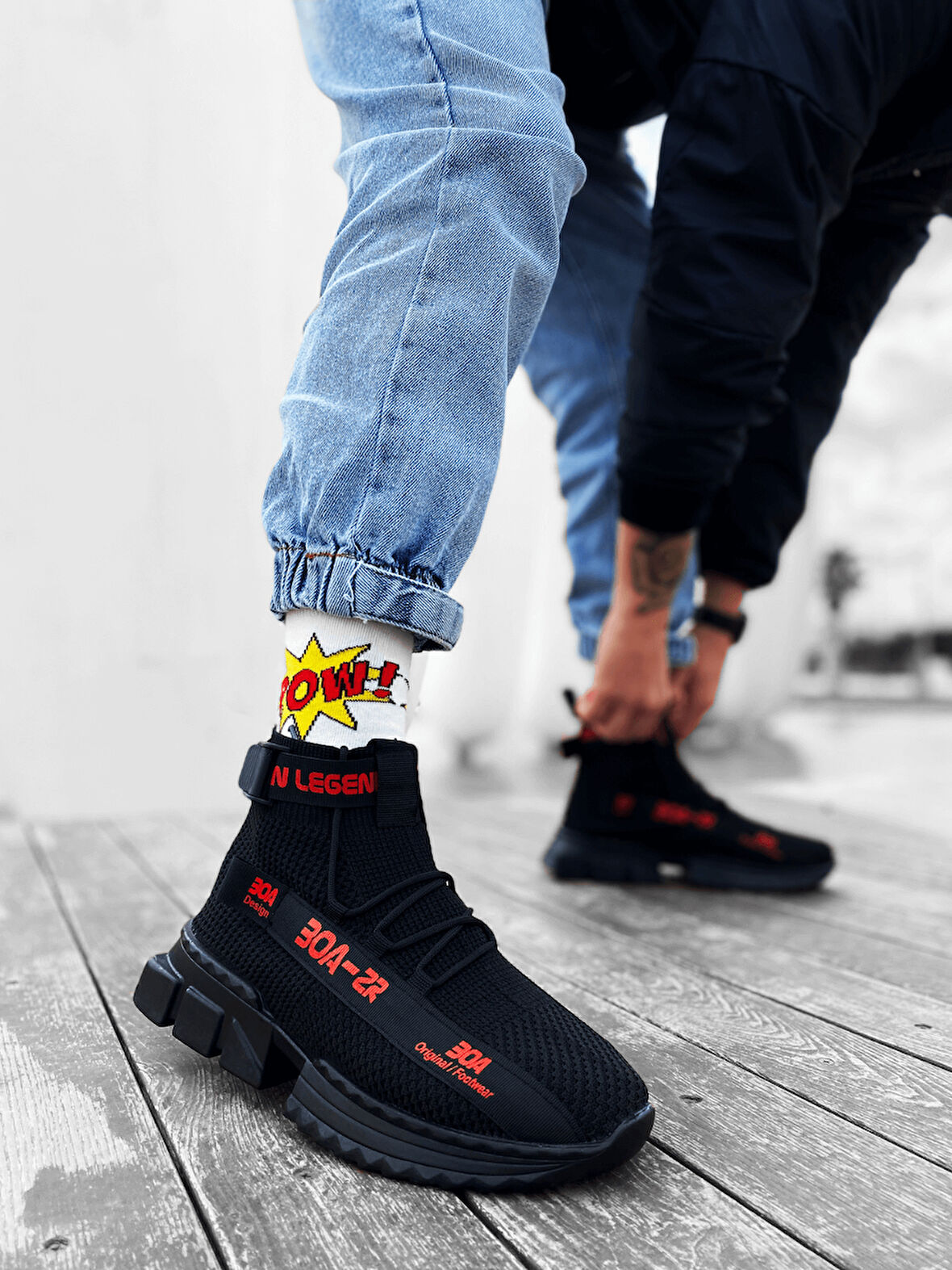 ETZr-x700 Tarz Siyah Kırmızı Renk Spor Ayakkabı