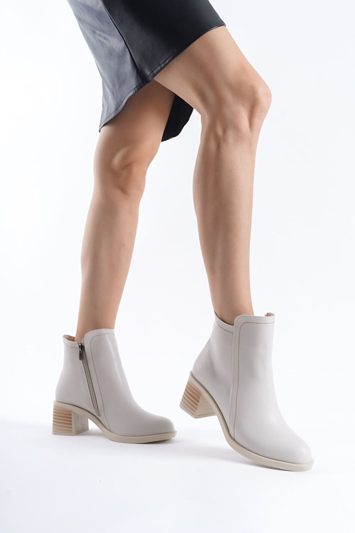 JET-LARISSA Fermuarlı Ortopedik Taban TopukluKadın Bot  CKT - Krem