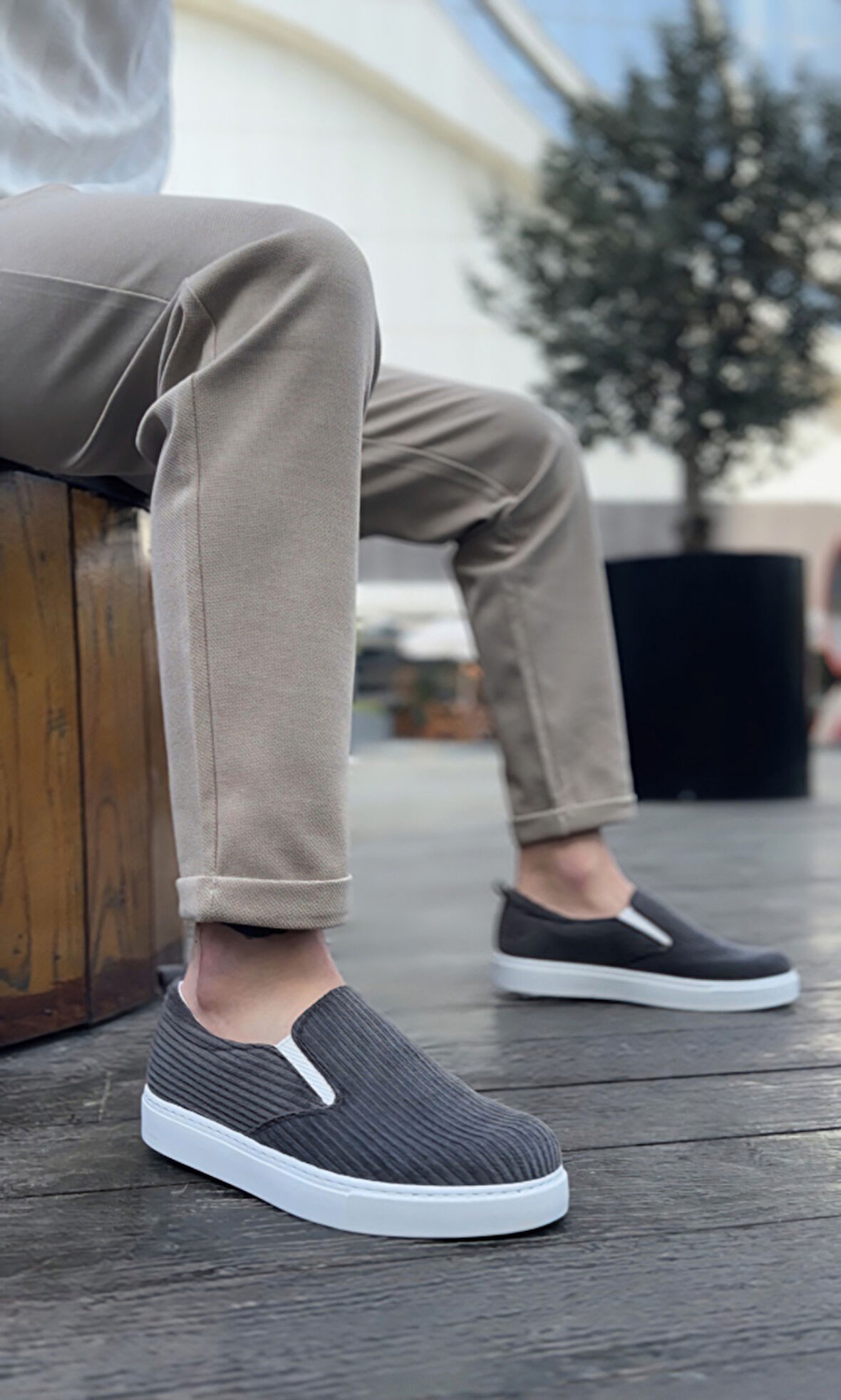 ET0339 Bağcıksız Kadife Gri Beyaz Taban Günlük Erkek Ayakkabı