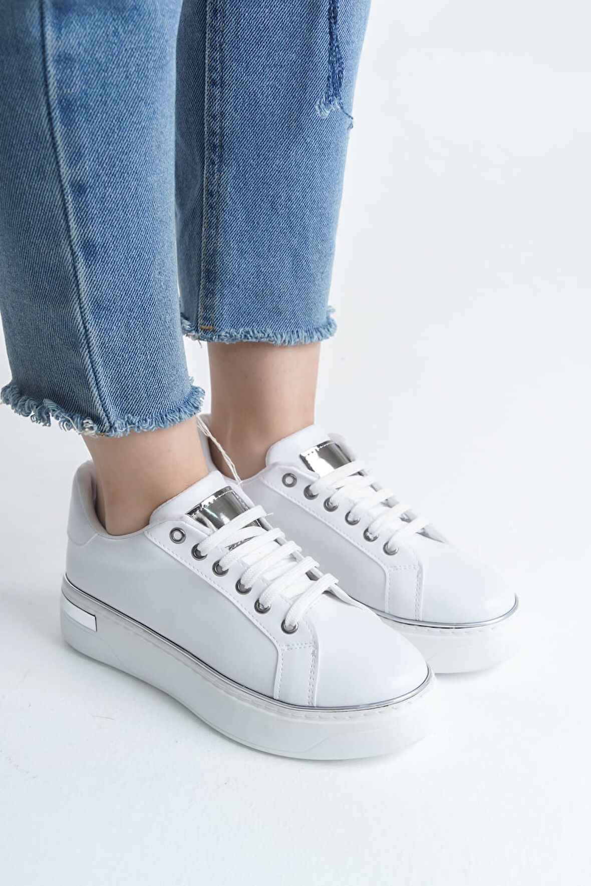 JET-MINA Bağcıklı Ortopedik Taban Kadın Sneaker Spor Ayakkabı  CBT - Beyaz/Gümüş