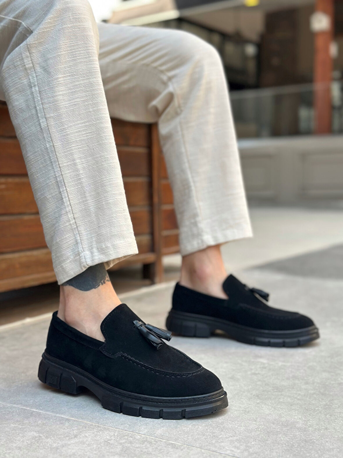 ET0240 Yüksek Taban Klasik Parlak Püsküllü Süet Siyah Erkek Ayakkabı