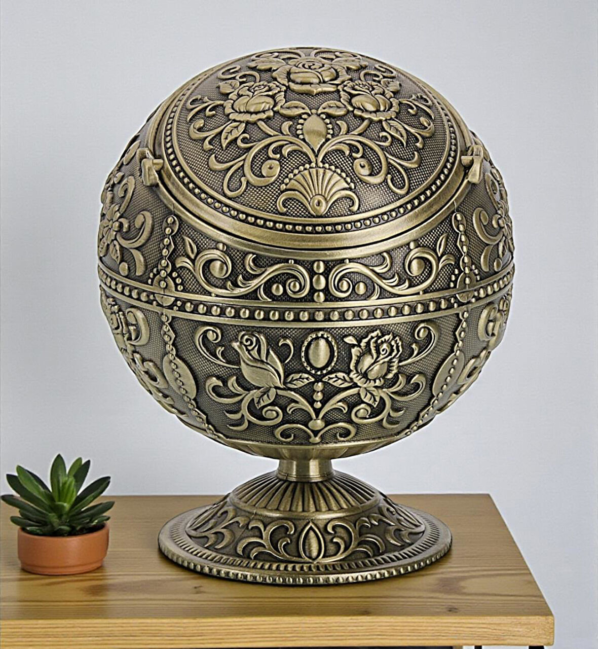 Lüks Gül Motifli Metal Top Rüzgar Geçirmez Küllük Tütsülük Çok Fonksiyonlu Dekoratif Obje Biblo 12cm