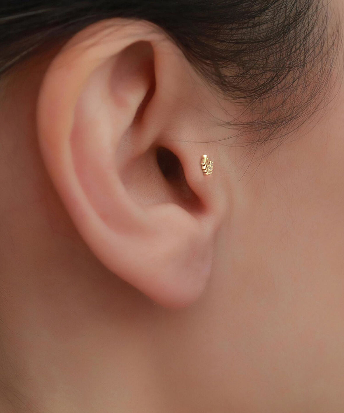 14 Ayar Altın Taşlı Balık Tragus Piercing