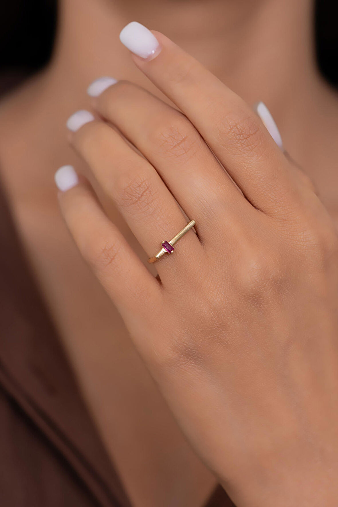 14 Ayar Altın Pembe Baget Taşlı Düz Yüzük