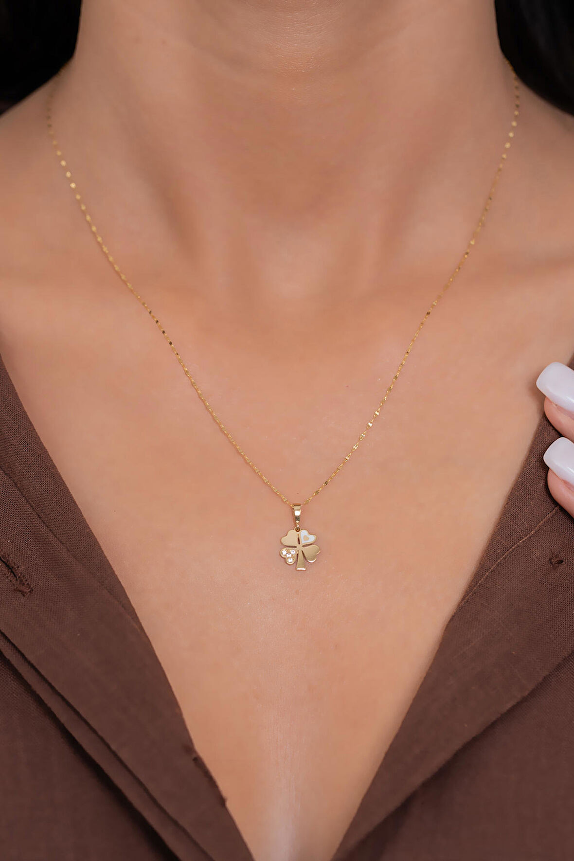 14 Ayar Altın Kalp Yonca Kolye