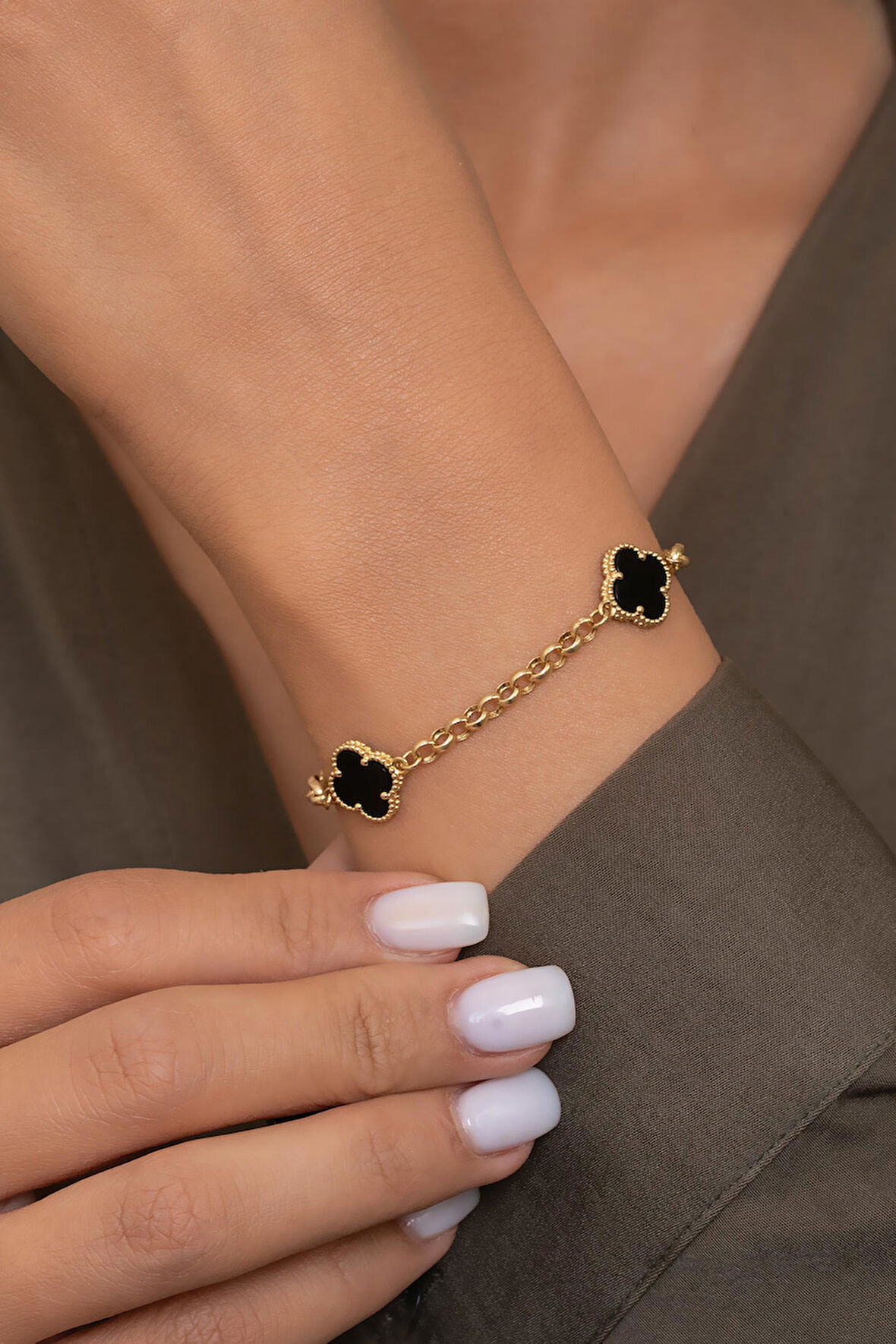 14 Ayar Altın Siyah Yonca Bileklik