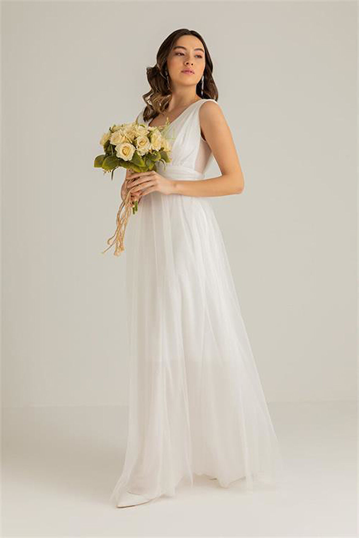 Dipmoda kadın beyaz drapeli tül abiye elbise DP2030