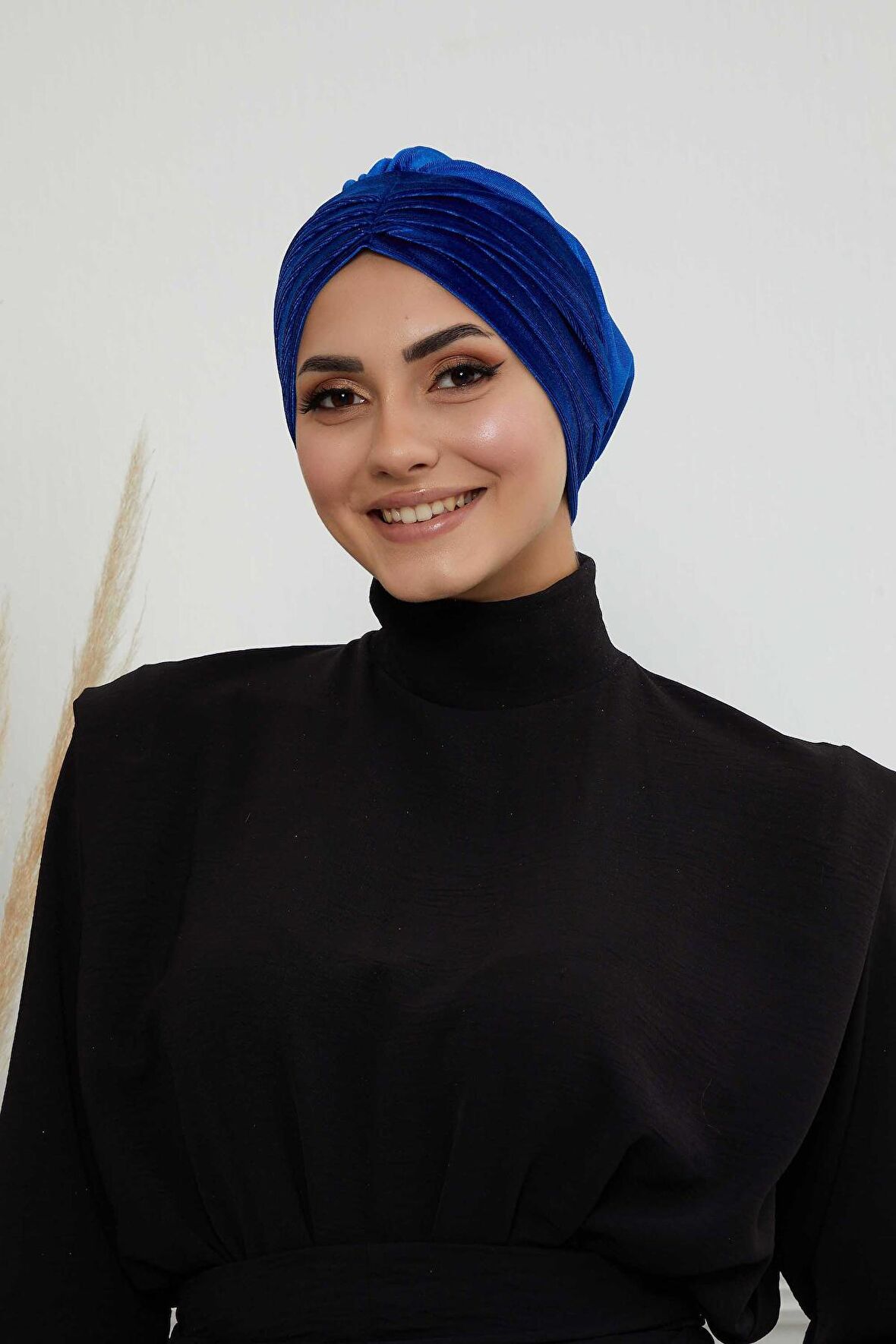 Pileli Kadife Tesettür Bone,B-13K