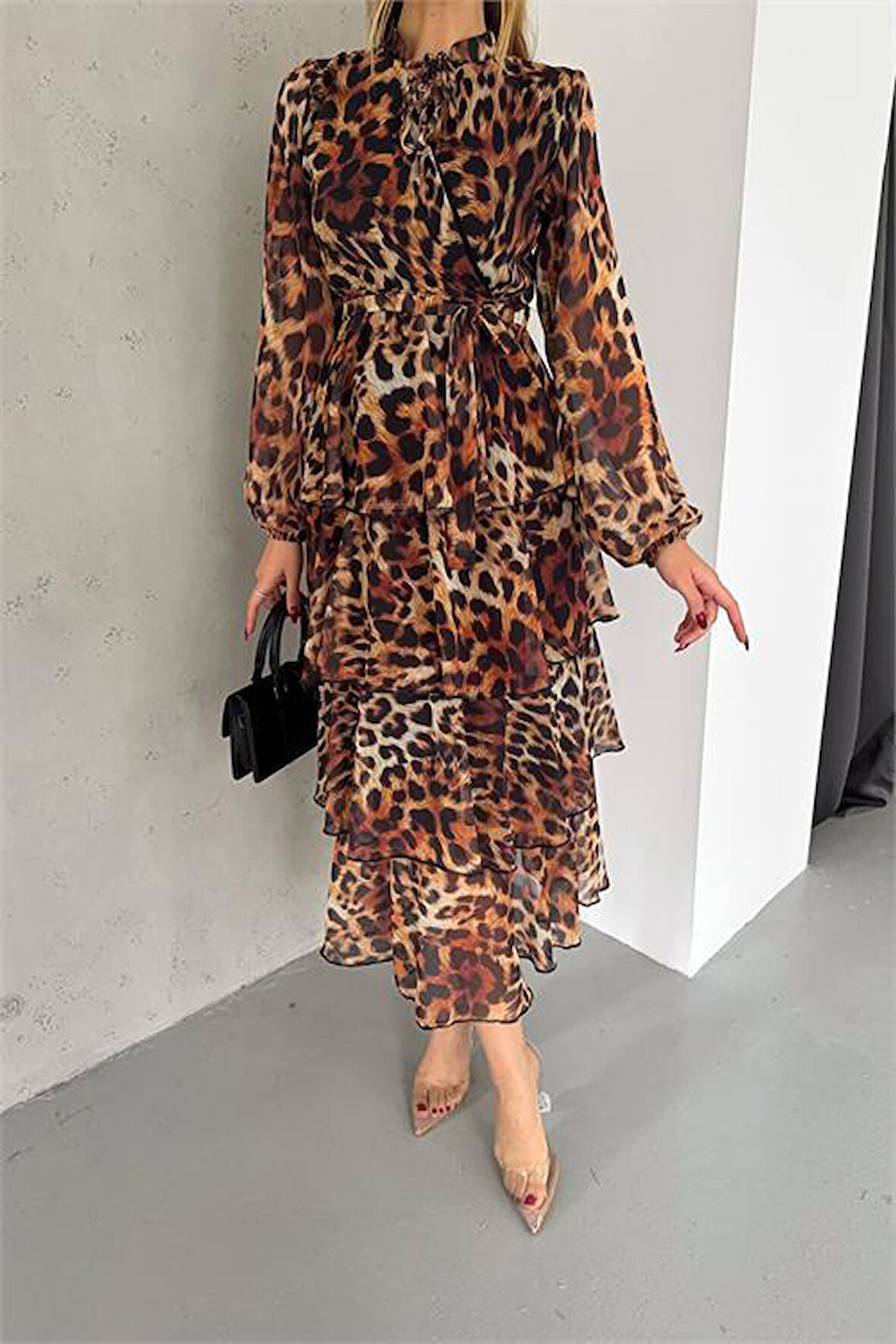 Dipmoda kadın eteği kat kat leopar desenli şifon elbise DPKKLF2036