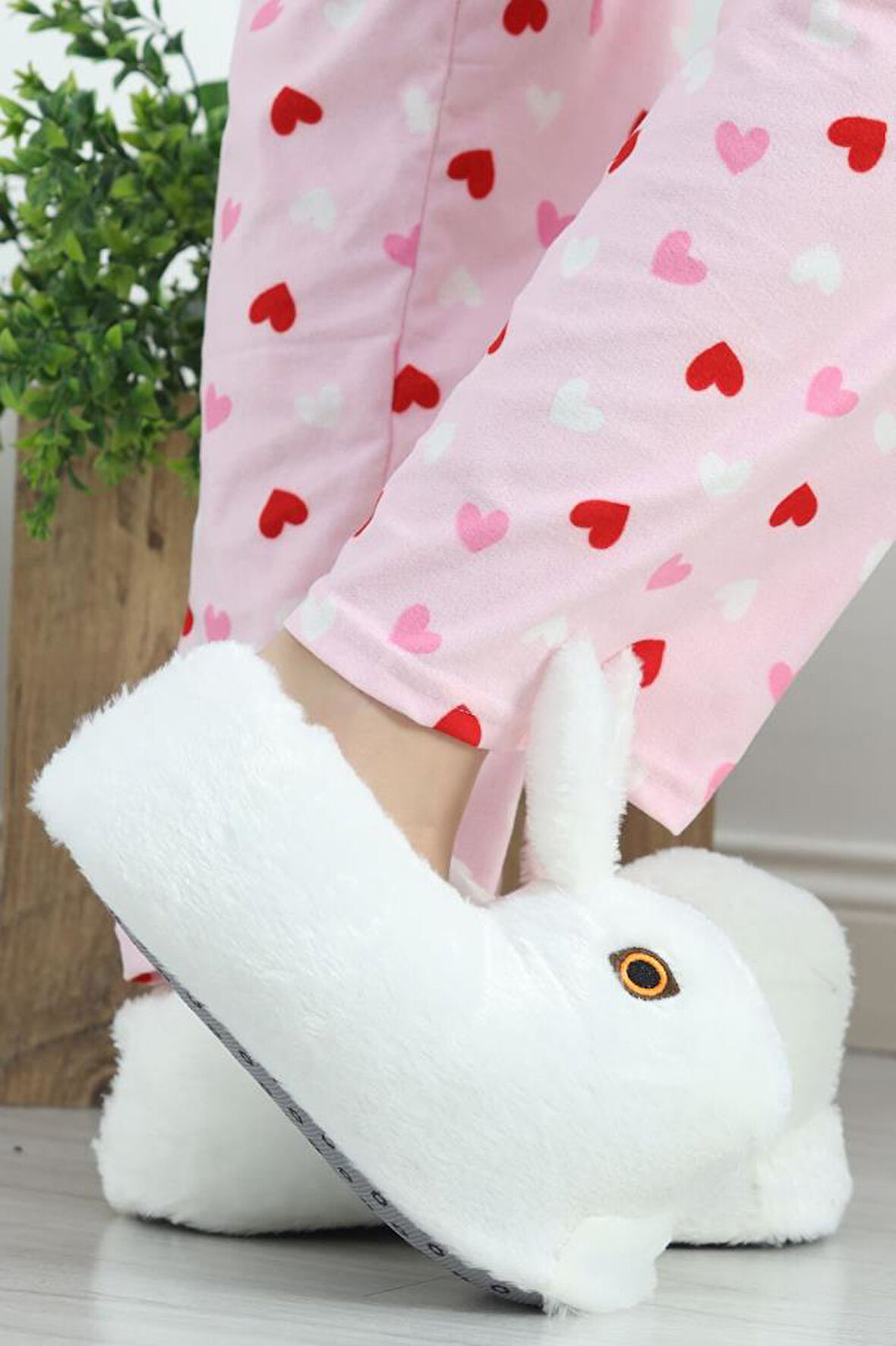 Kadın Kız Çocuk Kombin Hayvanlı Tavşanlı Panduf Ev Botu