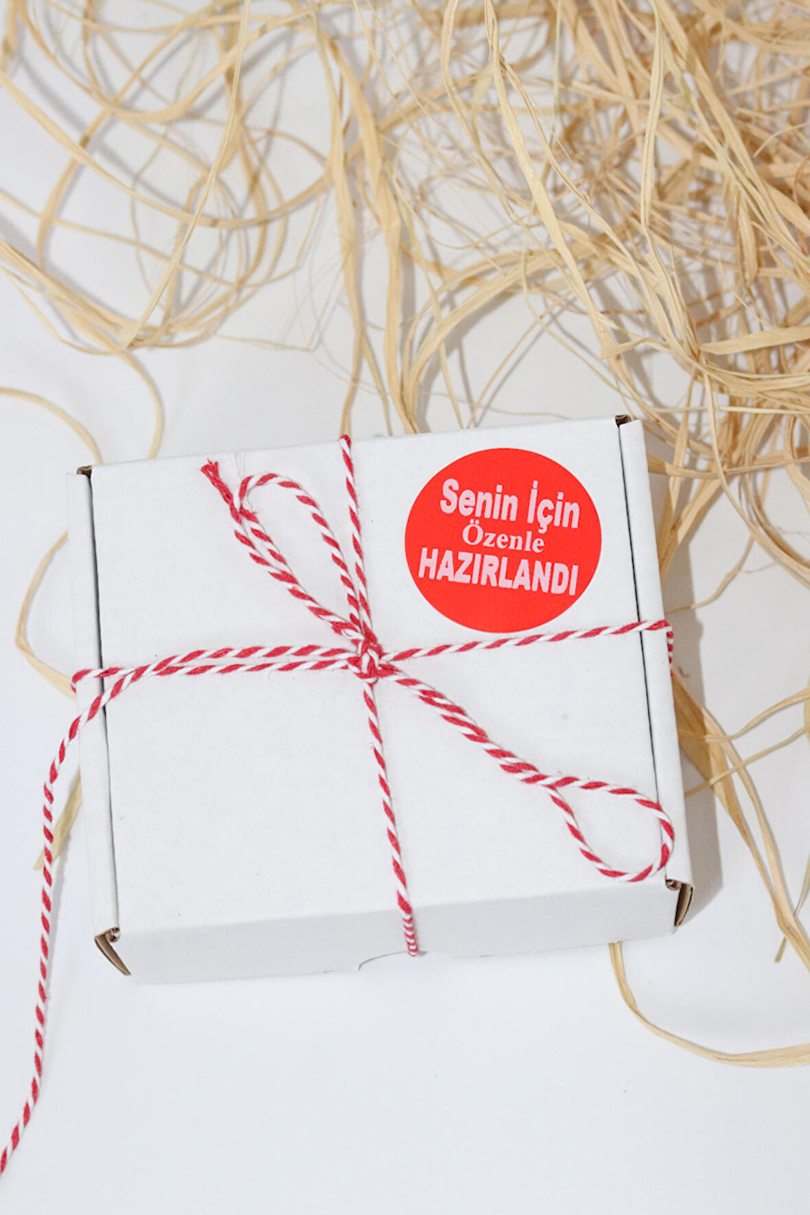 Senin İçin Özenle Hazırlandı Kırmızı 50 mm Yuvarlak Yapışkanlı Sticker Etiket 100 Adet