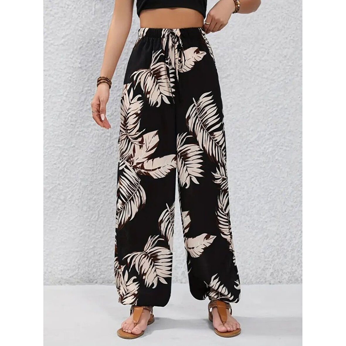 Lucky Life Yüksek Bel Bağcıklı Yaprak Desenli Süprem Pantolon