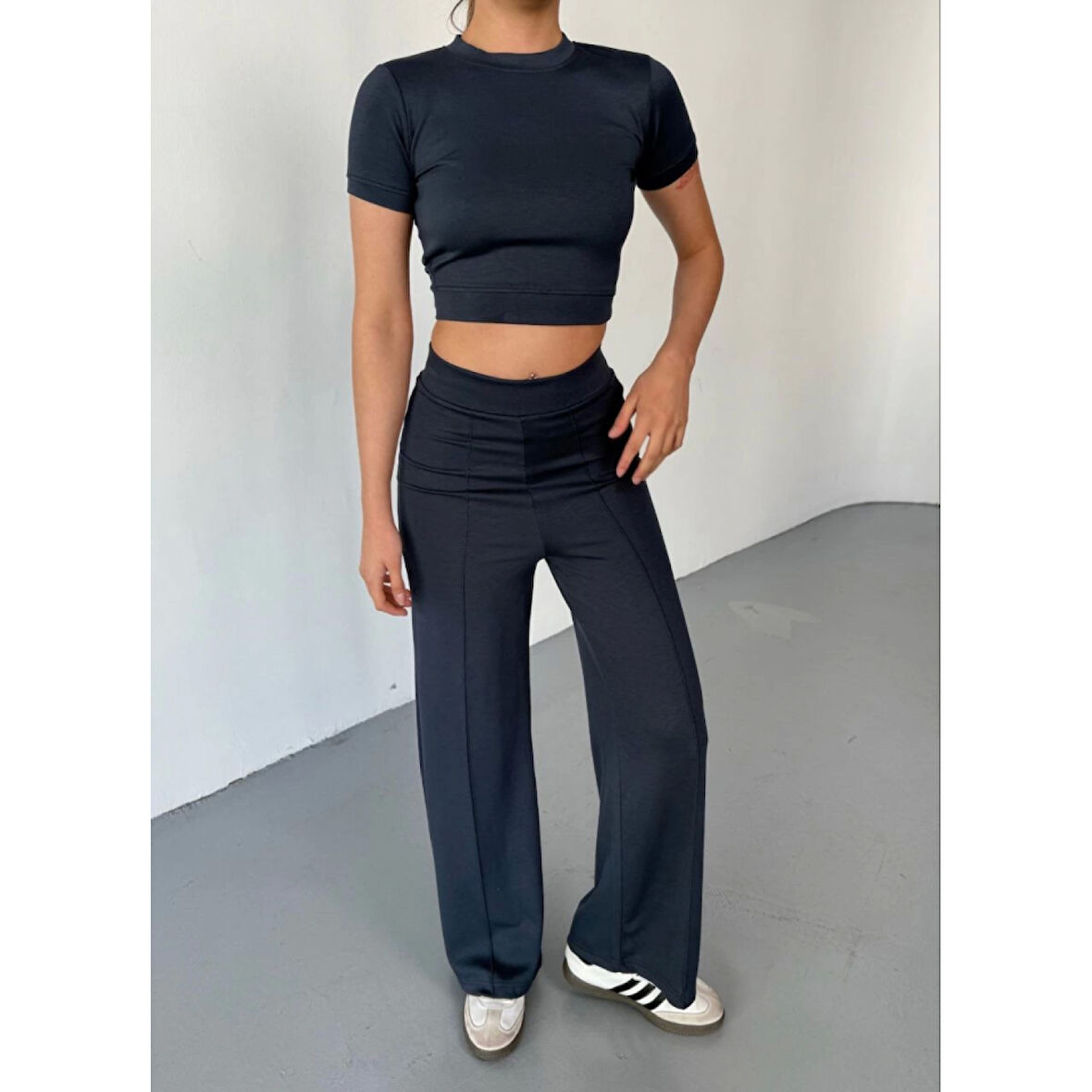 Osy Modal Yumuşak Dokulu Kumaş Kısa Kollu Lucky Life Kadın Crop Rahat Pantalon Ikili Takım - Füme