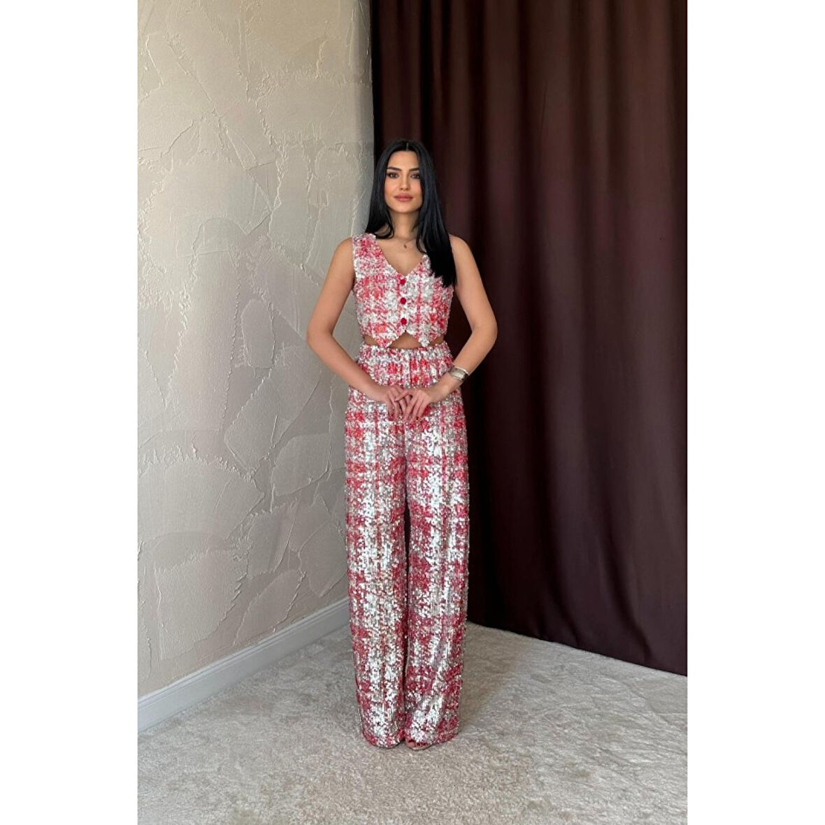 Kırmızı Pullu Yelek Ve Pantolon Takım
