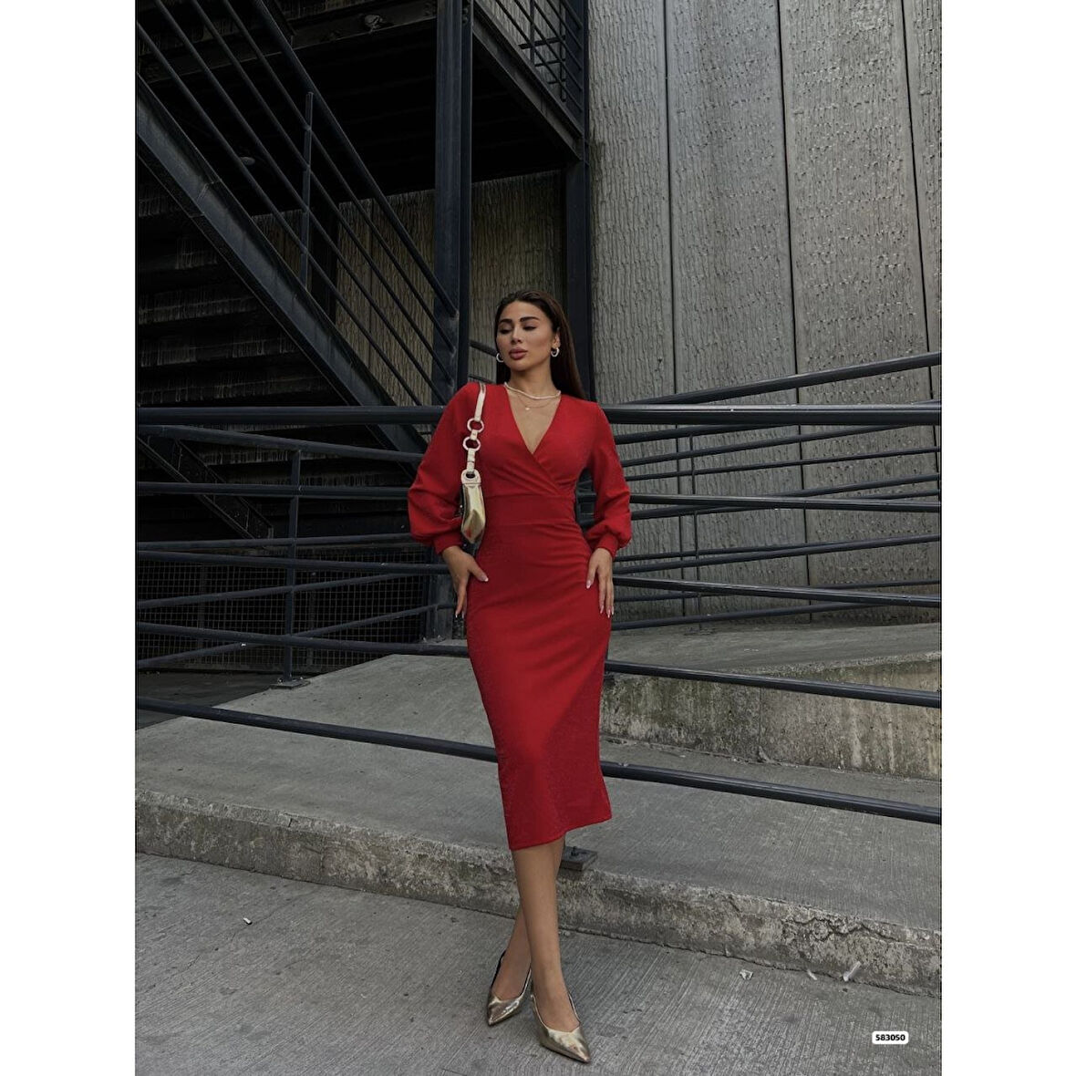 Lucky Life Kadın  Kruvaze Yaka Balon Kol Simli Krep Kumaş Midi Boy Elbise