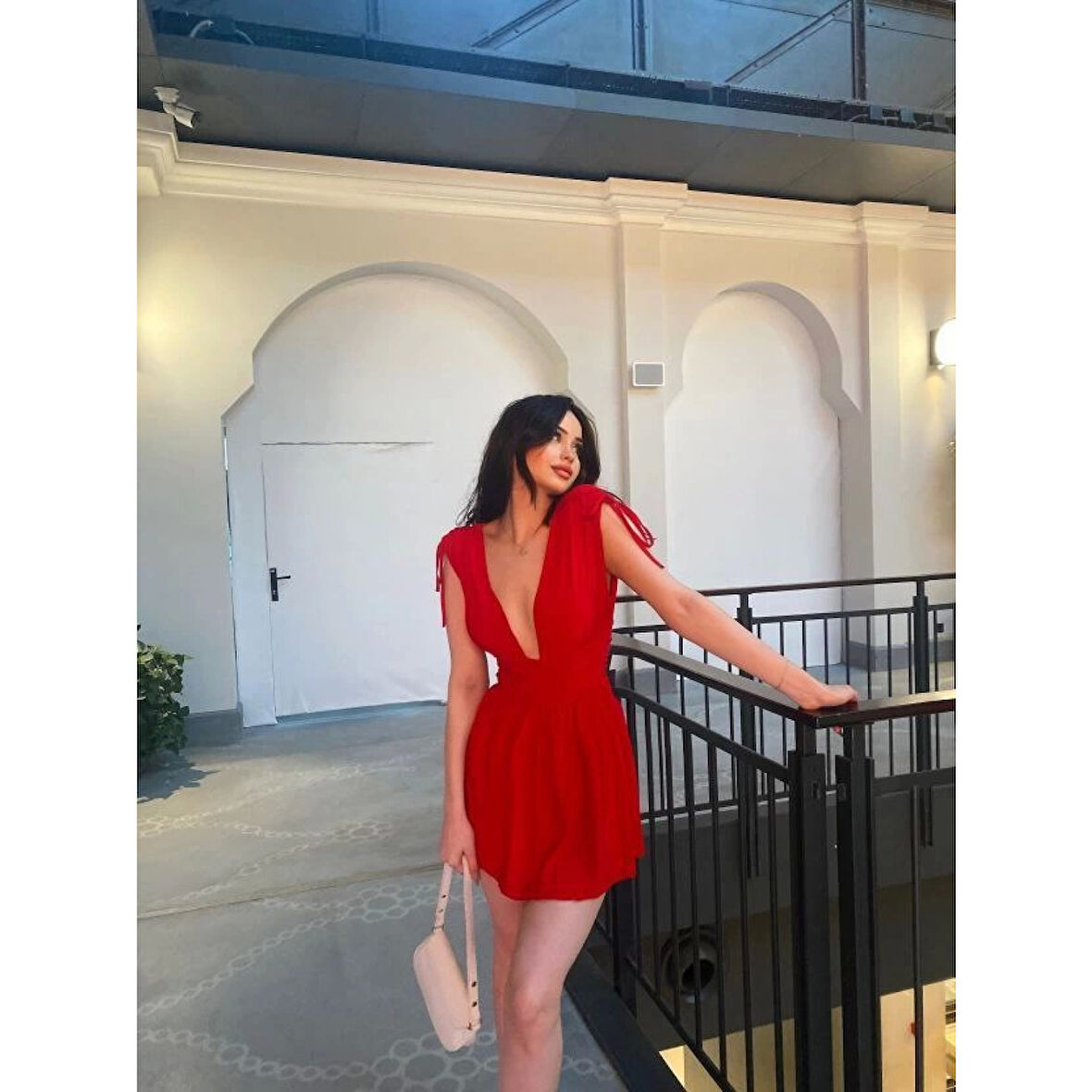 Lucky Life Omuzu Ip Askılı Şortlu Elbise - Kırmızı