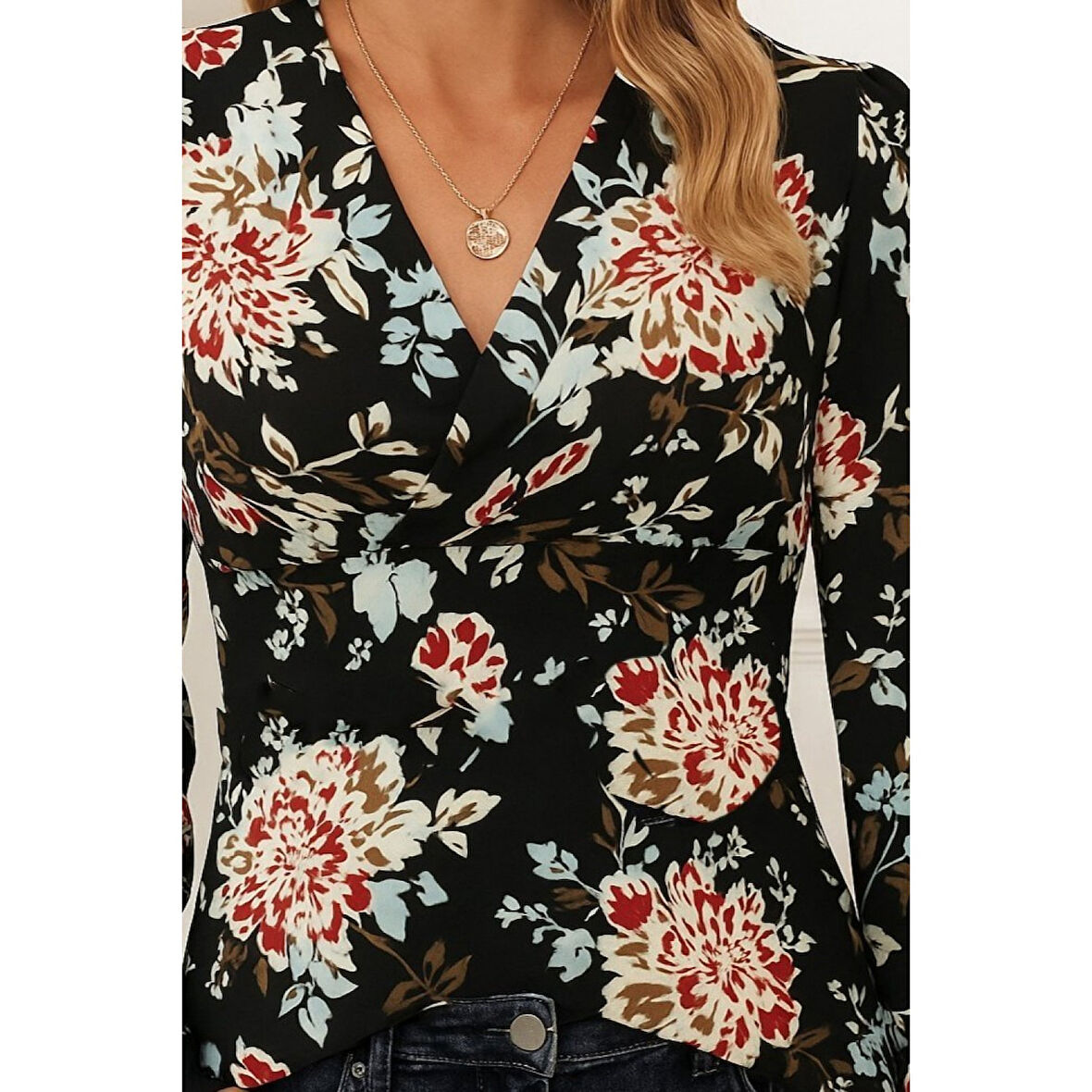 Lucky Life Lucky Life Kadın Uzun Kollu Kruvaze Yakalı Kelebek Desenli şardonlu Dalgıç Bluz