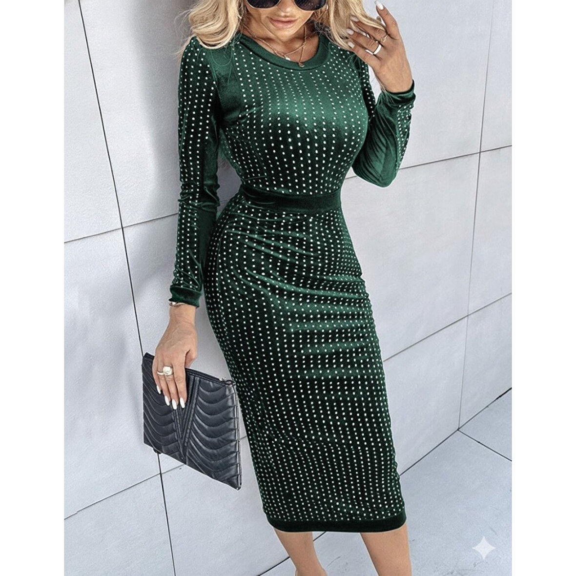 Lucky Life Kadın Uzun Kollu Bisiklet Yaka Taşlı Midi Kadife Elbise