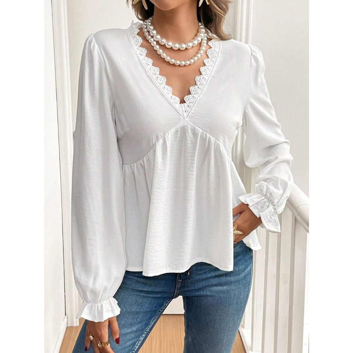 Lucky Life Lucky Life Kadın Uzun Kollu V Dantel Yaka Aerobin Bluz