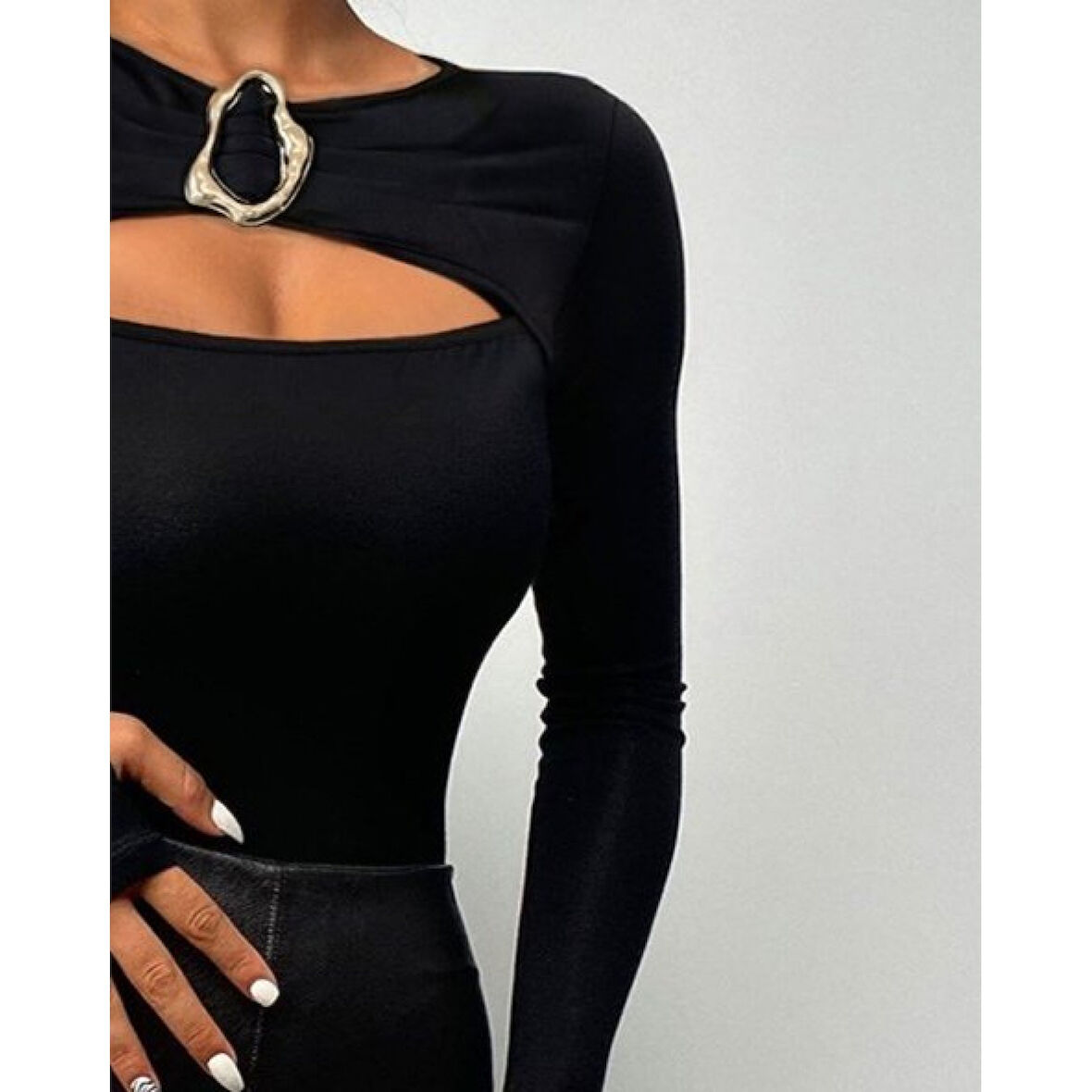 Lucky Life Kadın Uzun Kollu Bisiklet Yaka Göğüs Dekolteli Viskon Bluz