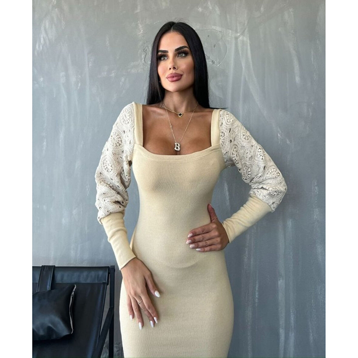 Lucky Life Kadın Kare Yaka Kolları Manşet Ve Tül Detay Fırsat ürün Midi Boy Elbise