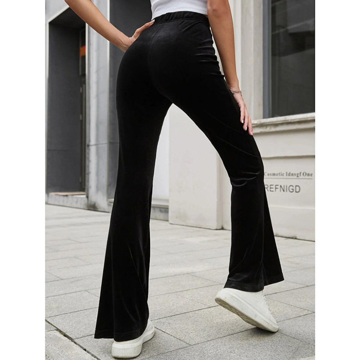 Lucky Life Kadın Yüksek Bel Paçaya Doğru Genişleyen Kadife Pantolon