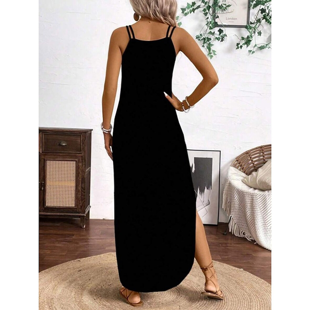 Lucky Life Kadın Askılı Yuvarlak Yaka Asimetrik Detaylı Viskon Elbise