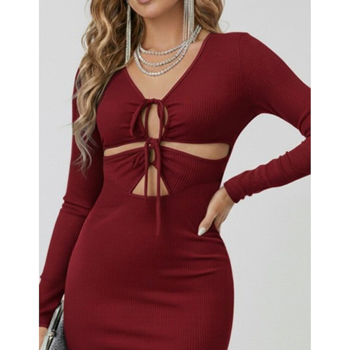 Lucky Life Kadın Uzun Kollu Göğüs Ve Göbek Dekolte Detay Sandy Midi Boy Elbise