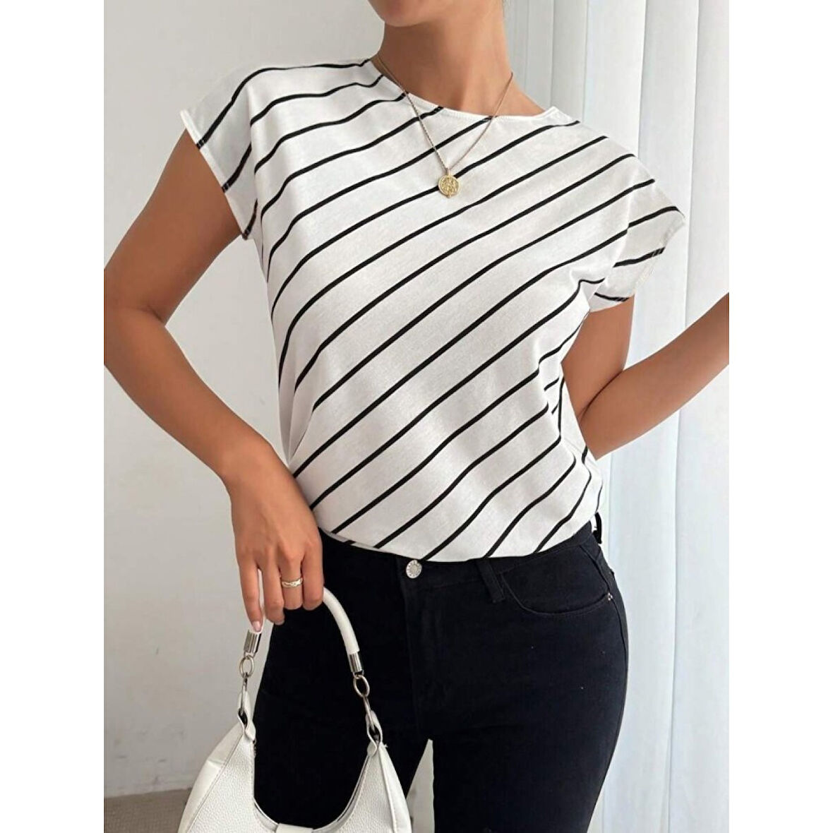 Lucky Life Kadın Kısa Yarasa Kollu Bisiklet Yaka çizgi Desenli Atlas Bluz