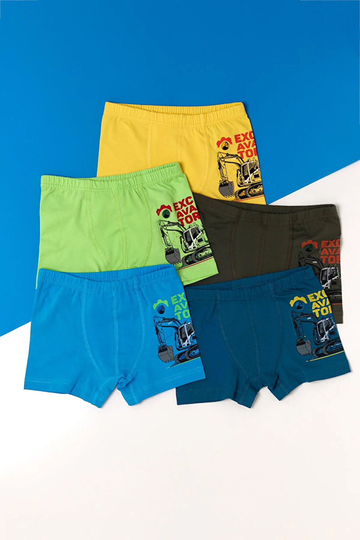 Erkek Çocuk 5'li Paket Traktör Baskılı Boxer