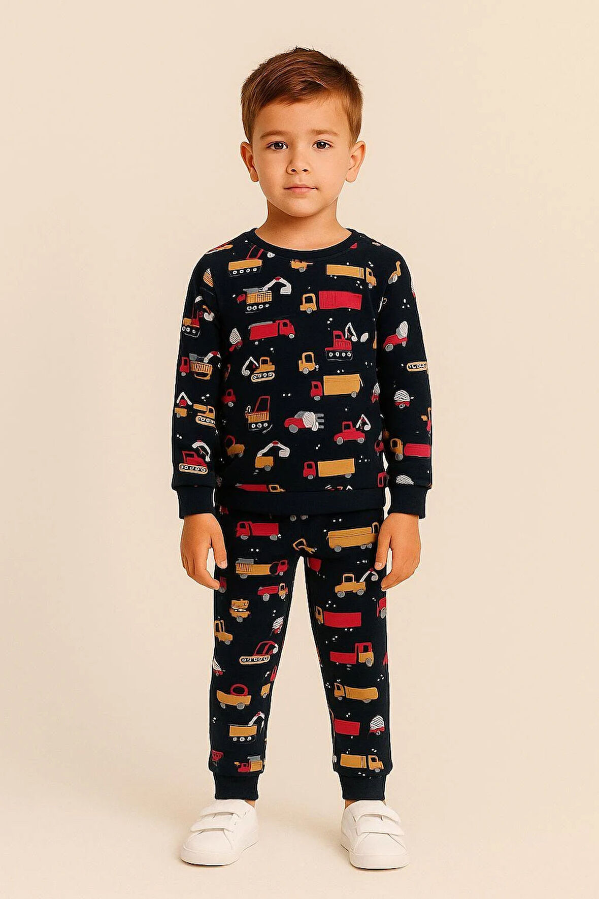 Erkek Çocuk Kamyon Desenli Pijama Takımı