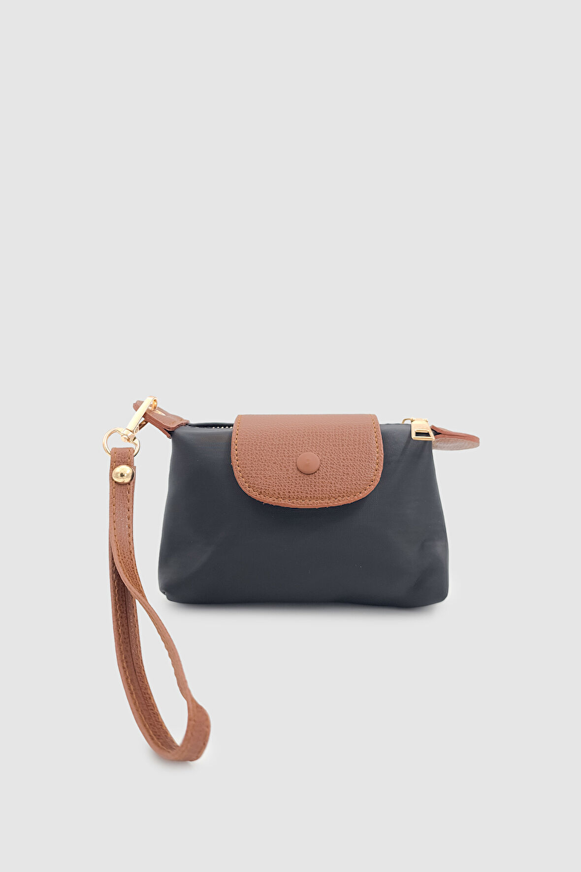 Yulie Metal Aksesuar Detaylı Fermuar ve Mıknatıs Kapamalı Paraşüt Kumaş Kadın El Cüzdanı Siyah