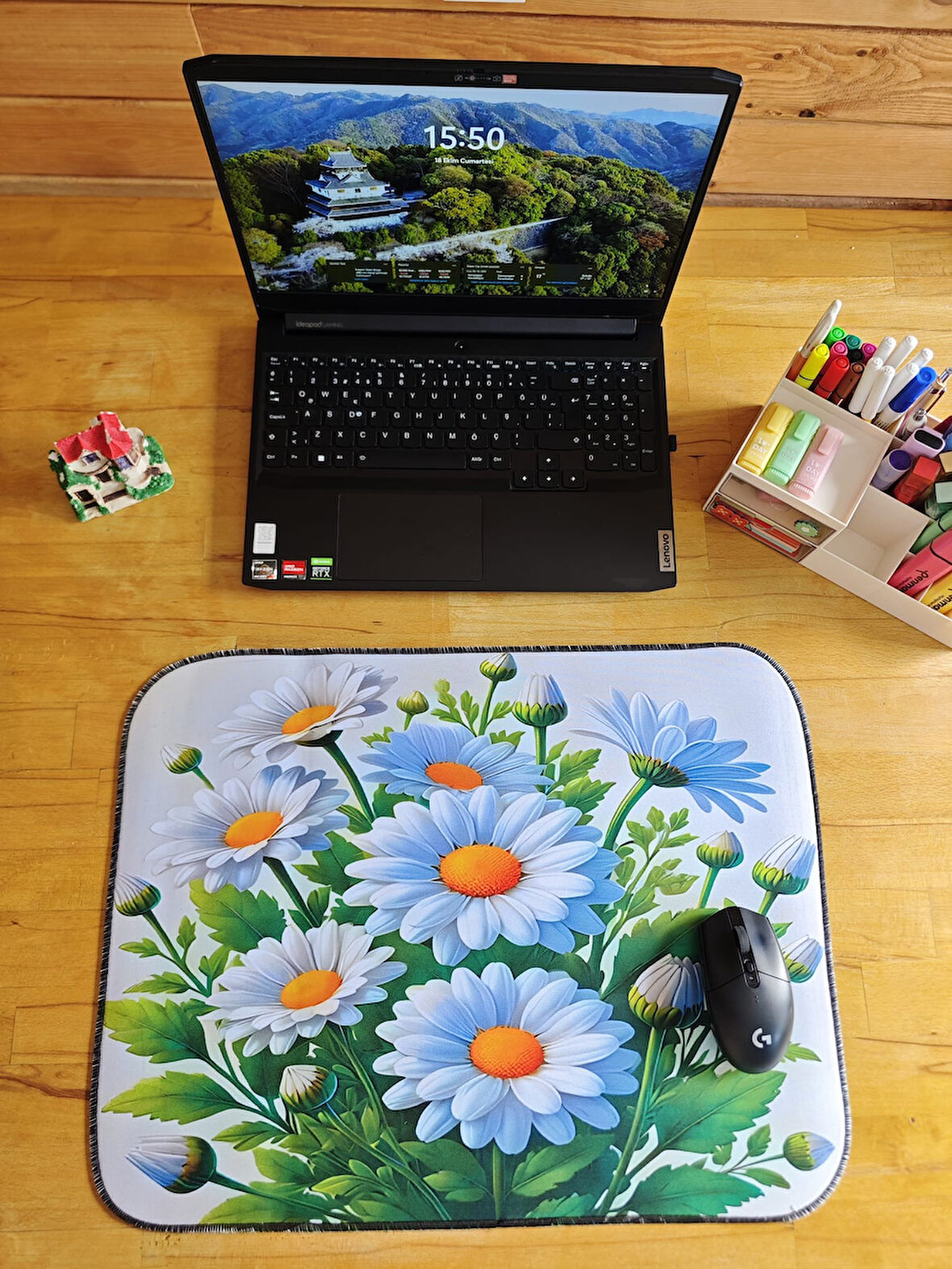 SGE TEKNOLOJİ 55X45 CM BEYAZ PAPATYALAR KAYDIRMAZ TABAN SPEED YÜZEY OYUNCU MOUSE PAD GAMİNG PAD