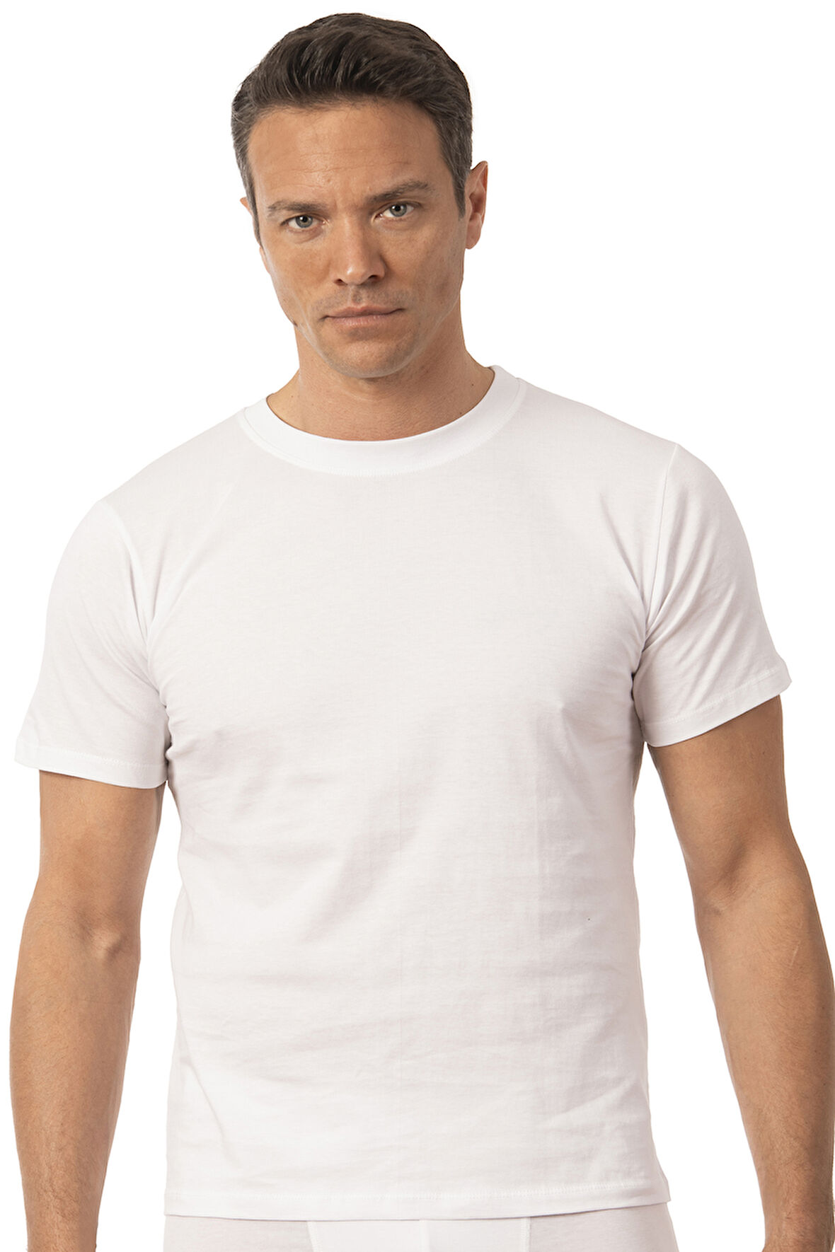 Özkan 12420 Erkek %100 Pamuklu Likrasız Penye Süprem Kumaş Kapalı Yaka Kısa Kollu T-shirt