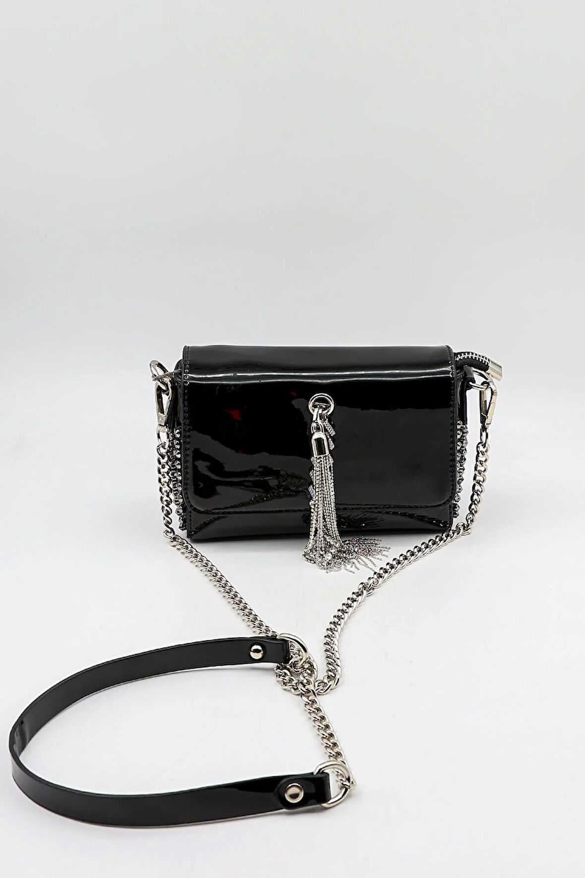 Kriste Bell Marka İthal Zımba ve Taş Detaylı Günlük Şık Kadın Çanta KB662 Siyah Parlak